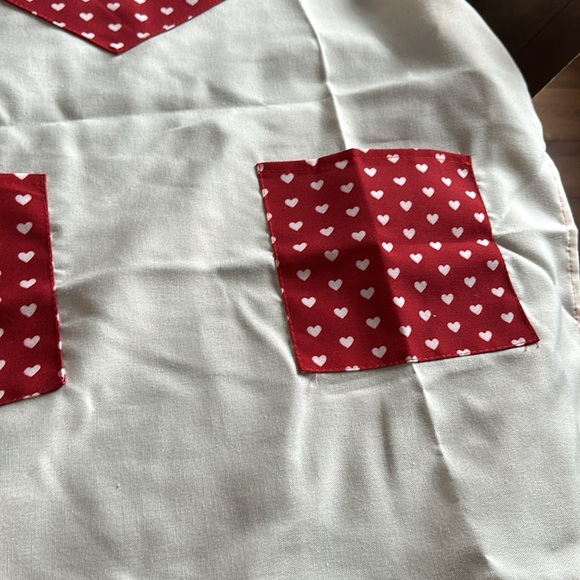 Apron - Picture 3 of 7